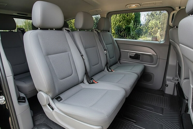 Mercedes Vito 7 pax back interior